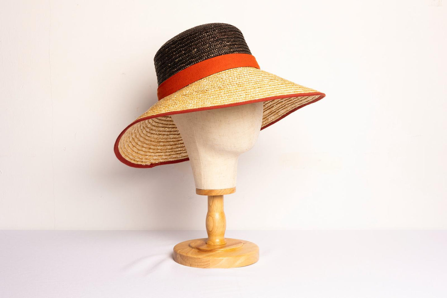 Sombrero de paja marrón IQ