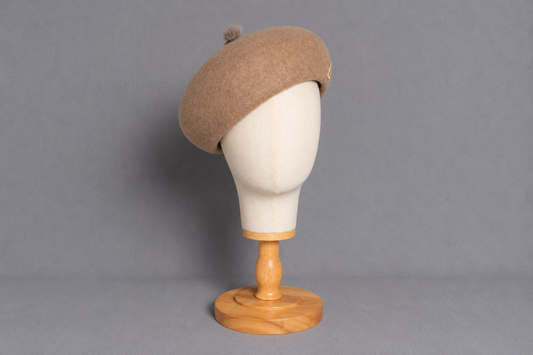 BOINA BEIGE (POMPÓN)