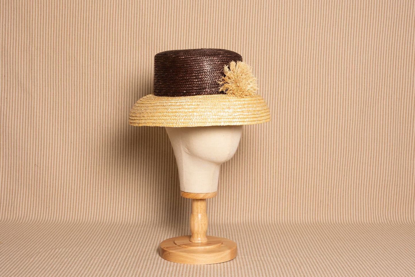 BUCKET paja COPA MARRÓN (pompón)