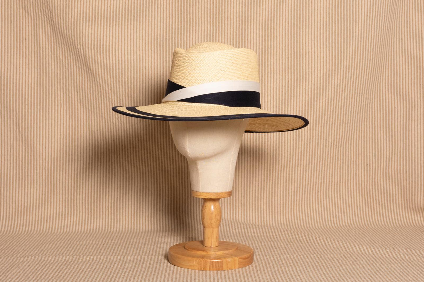 SOMBRERO OVALADO MARINERO