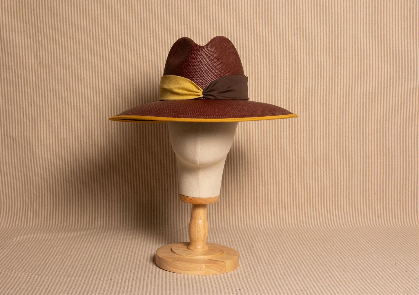 Fedora ala ancha marrón cinta marrón/ mostaza
