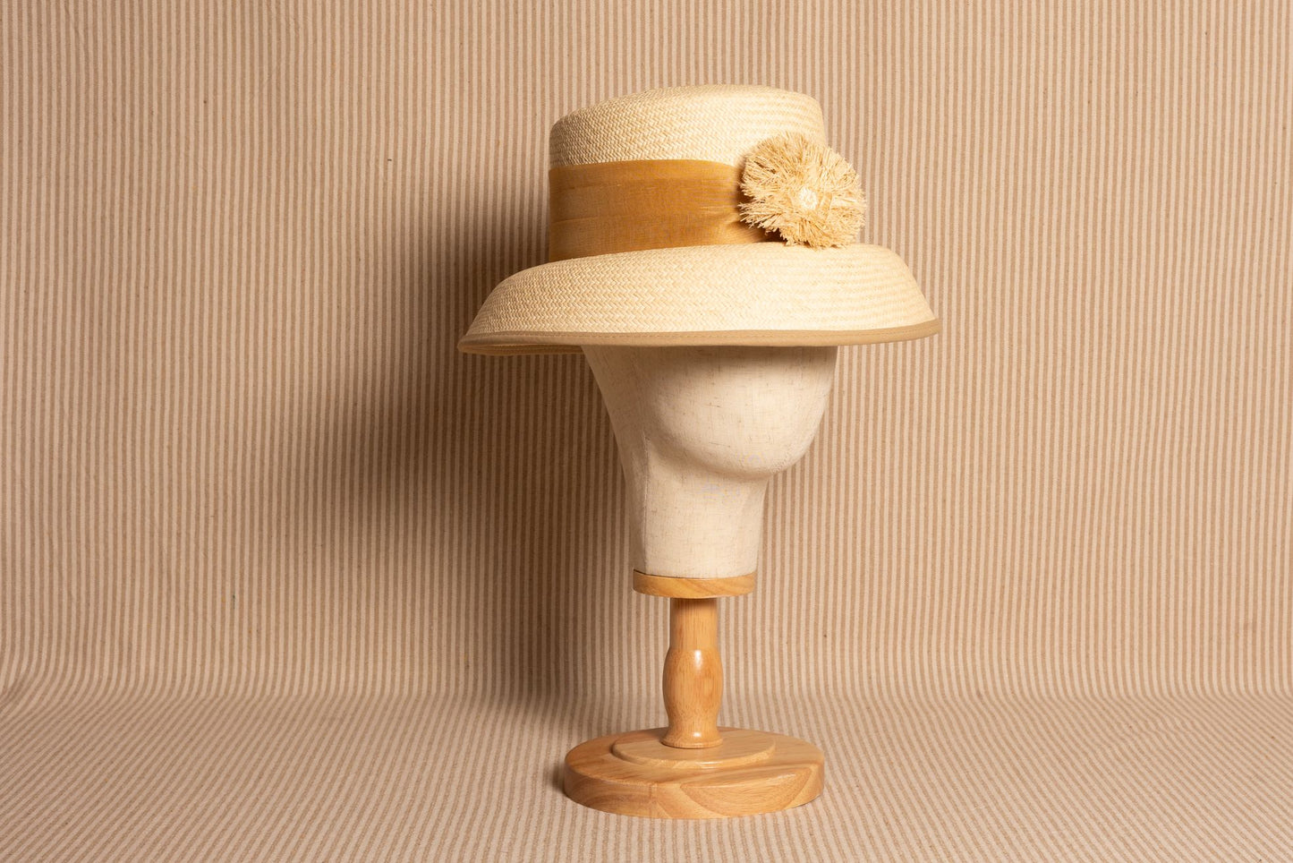 BUCKET CRUDO POMPÓN