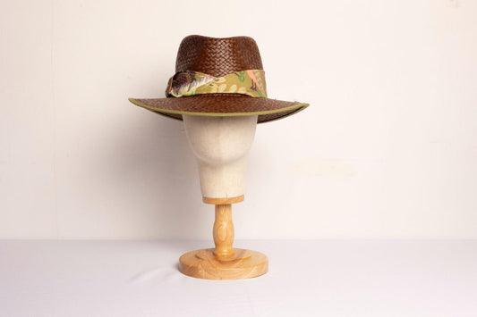 Sombrero Fedora marrón yute naturaleza verde