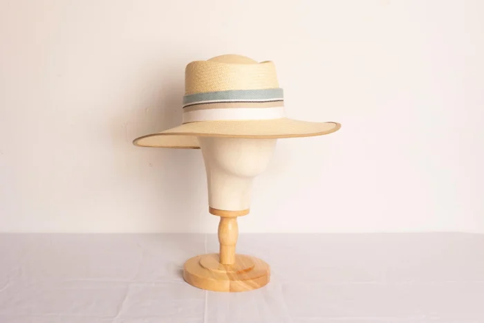 Sombrero ovalado MAR de paja toquilla