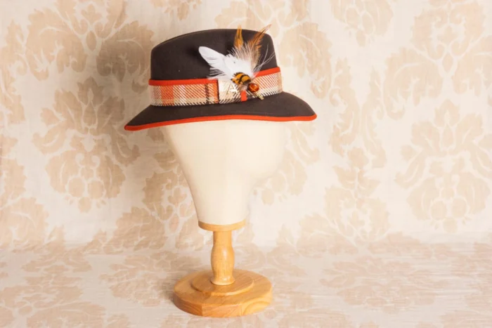 Sombrero de Mujer Borsalino topo y terracota – plumas Fedora