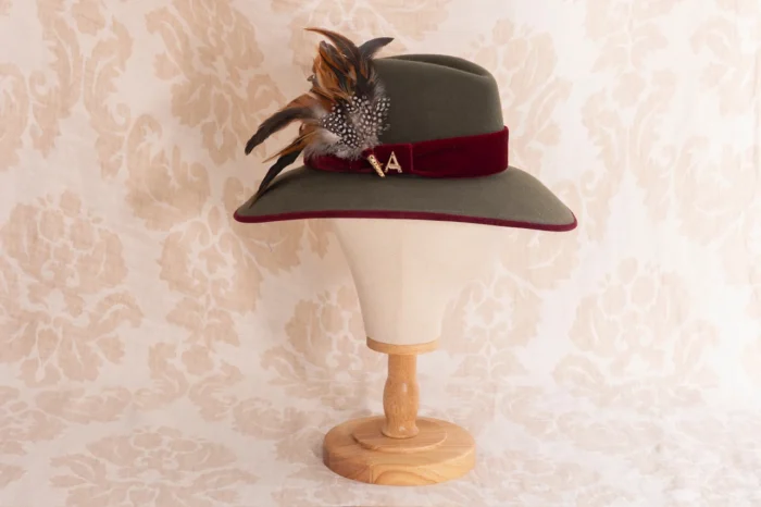 Sombrero de Invierno Verde y Burdeos Impermeable Lana Mujer