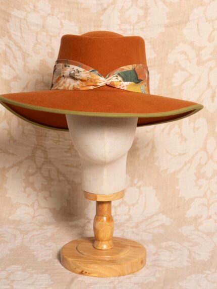 SOMBRERO OVALADO TERRACOTA FLORES