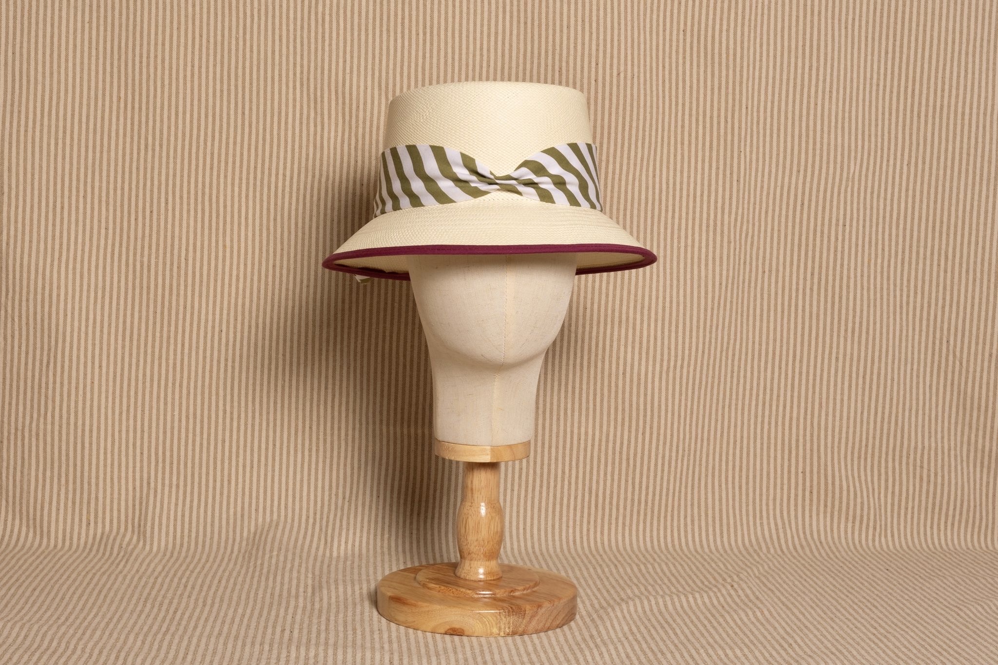 83a1f954-f5b2-4a84-857a-7eee5f2aab3c